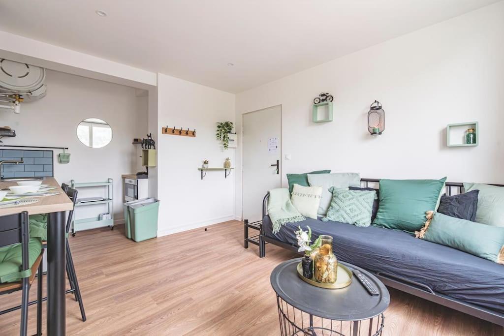 La Riviere, Appartement 3 Personnes Isles-sur-Suippe Экстерьер фото